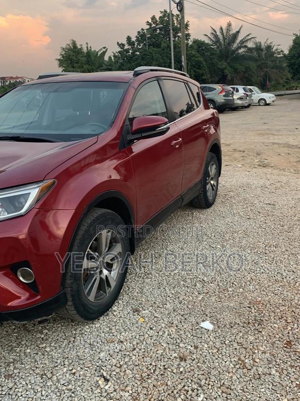 Toyota RAV4 2016 Red