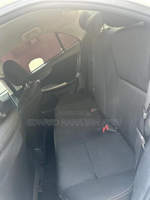 Toyota Corolla S 4dr Sedan (1.8L 4cyl 4A) 2013 White