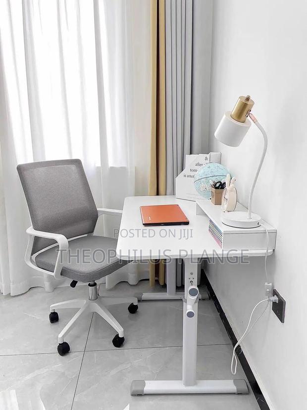 Adjustable Study Table and Chair Set. · Photo 2