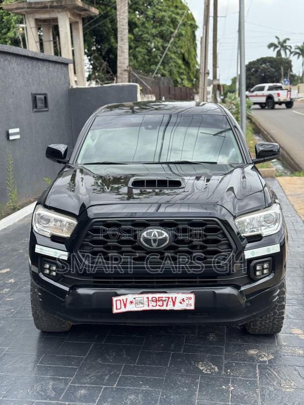 Toyota Tacoma 2019 Black