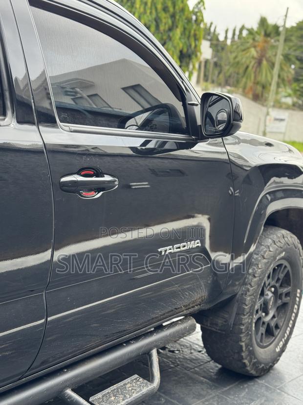 Toyota Tacoma 2019 Black