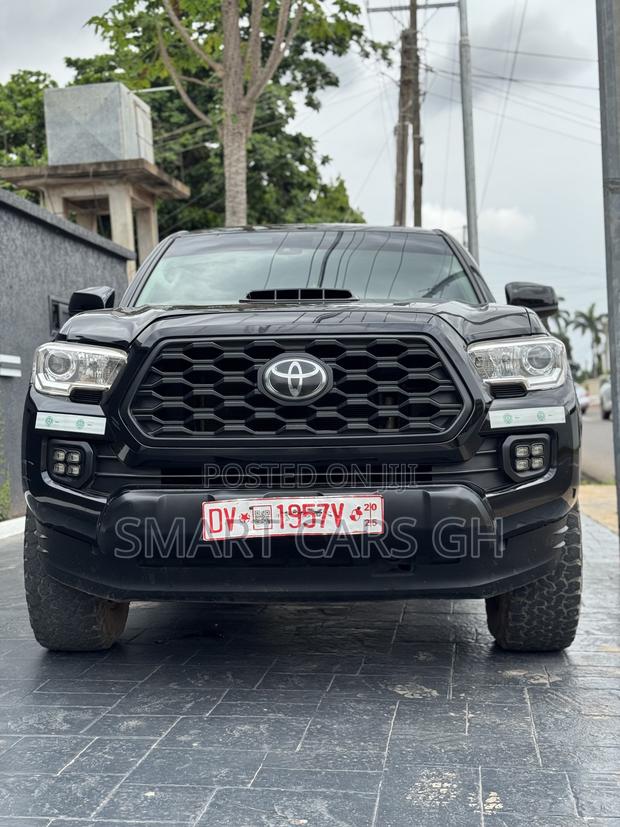 Toyota Tacoma 2019 Black