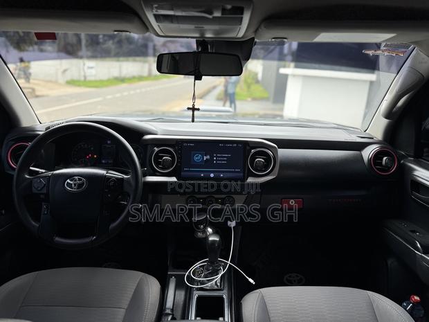 Toyota Tacoma 2019 Black