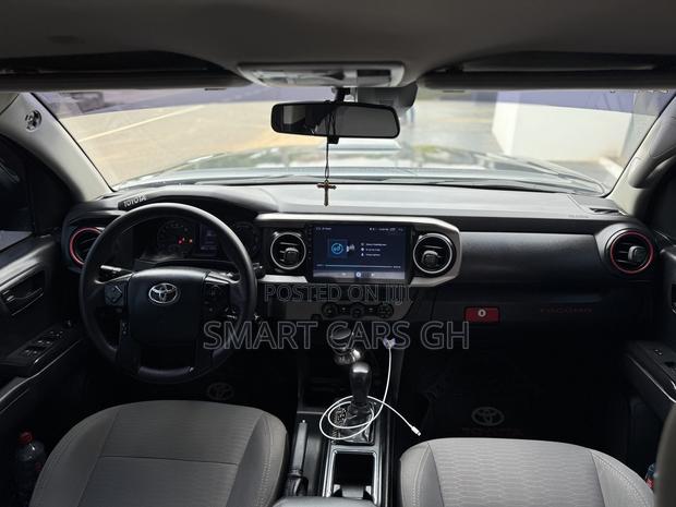 Toyota Tacoma 2019 Black