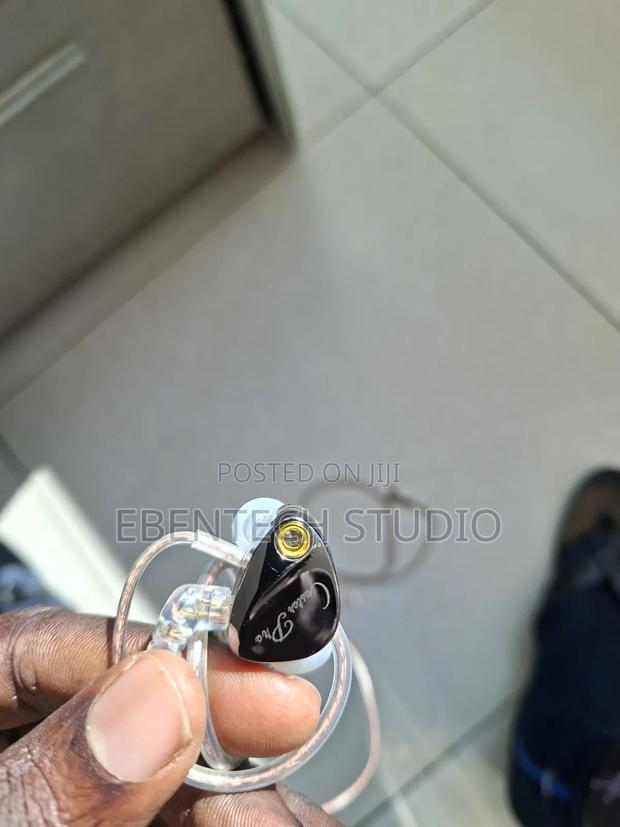 Kz Castor Pro in Ear Monitor Buds photo 3