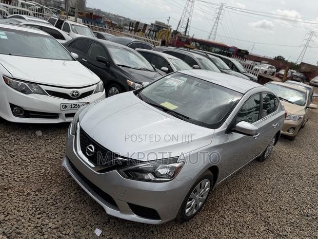 Nissan Sentra 2019 Silver