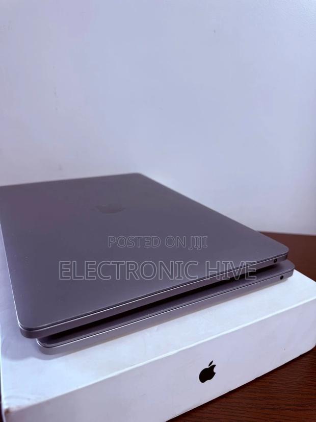 Laptop Apple MacBook Pro 2020 16GB Apple M1 SSD 256GB photo 5