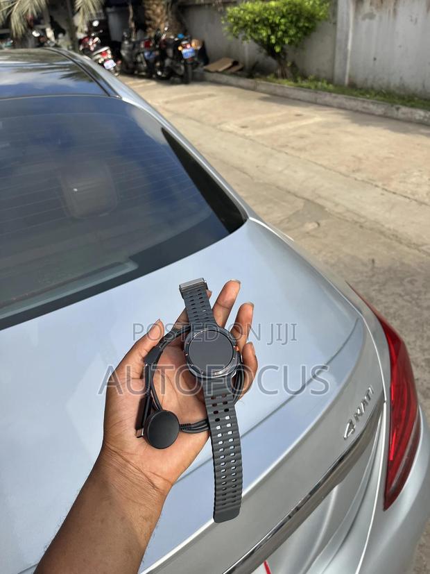 Samsung Galaxy Ultra Watch photo 8