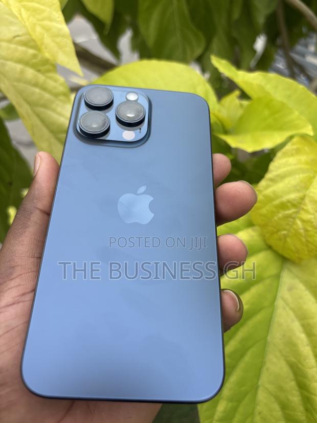 New Apple iPhone 15 Pro Max 256 GB Blue photo 3