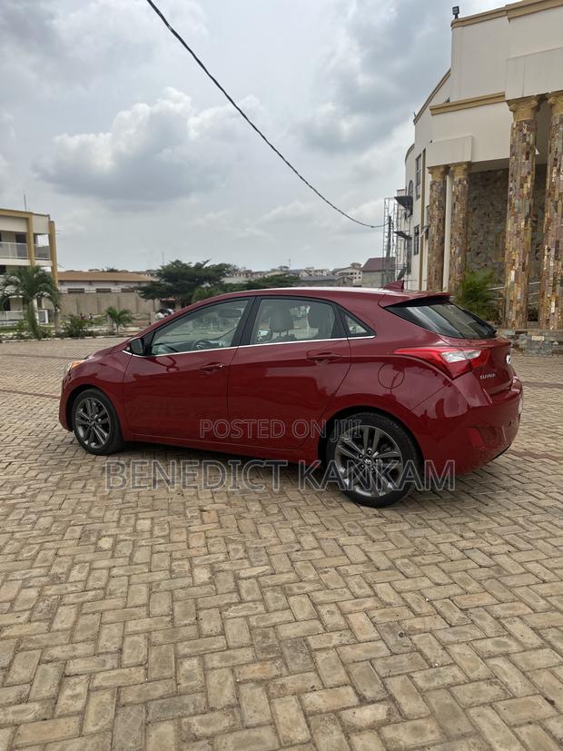 Hyundai Elantra Value Edition Sedan FWD (1.8L 4cyl 6A) 2016 Burgundy