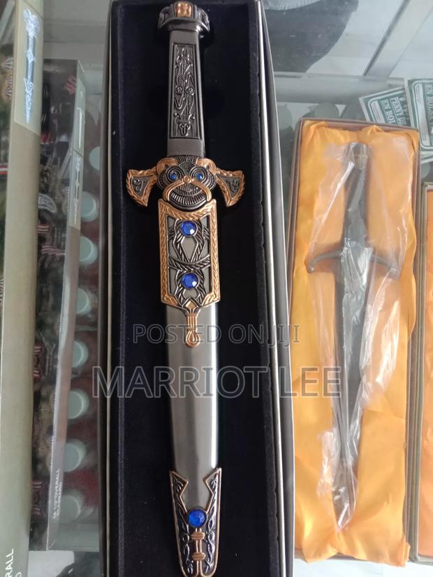 Knights_ Dagger _ Fantasy Sword · Photo 1
