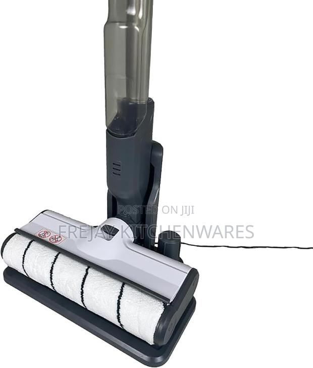 Silvercrest Cordless Hard Floor Cleaner photo 2