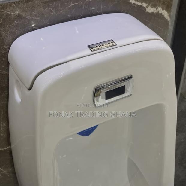 Self Control Universe Urinal - Touch Less Urinal Bowl photo 2