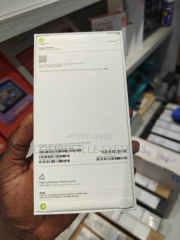 New Apple iPhone 17 Pro Max 512 GB Orange · Photo 2