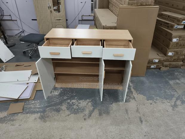 Dining Room Cupboard (Tg719) · Photo 3