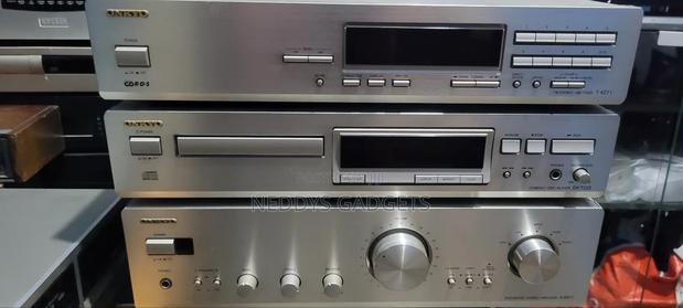 Onkyo a-9211, Cd Player Turner Amplifier · Photo 3