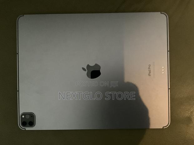 Apple iPad Pro 12.9 (2022) 2 TB Gray
