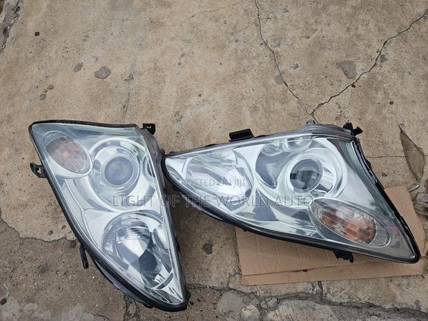 Lexus Rx 330 Headlight Charger Type