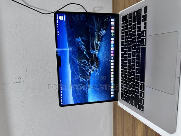 New Laptop Apple MacBook Air 2022 M2 16GB Apple M2 SSD 512GB photo 2