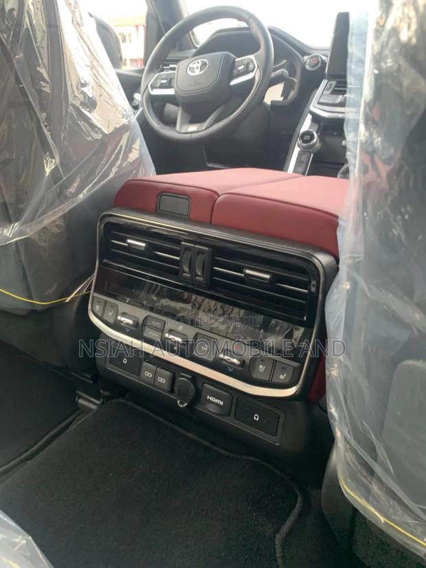 New Toyota Land Cruiser 2025 Black