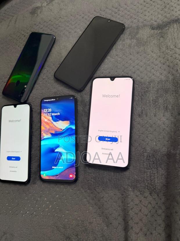 Samsung Galaxy A40 64 GB Black photo 3