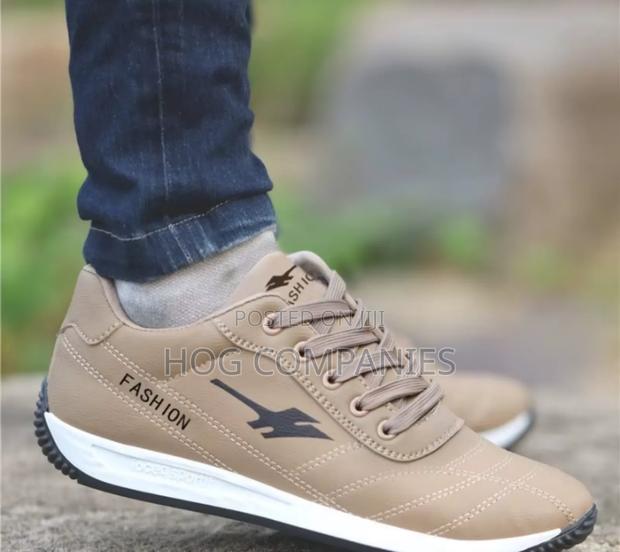 Casual Platform Sneakers Fashion Shoes - Fast Delivery in 2 Hours · Photo 3