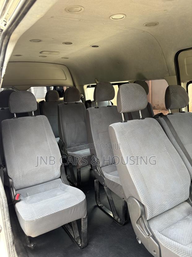 Toyota Grand HiAce 2012 White