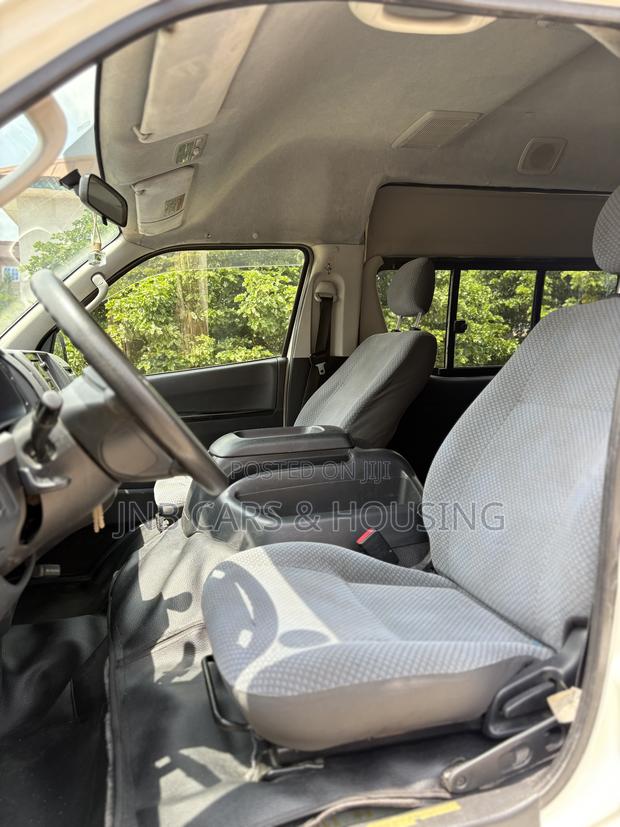 Toyota Grand HiAce 2012 White