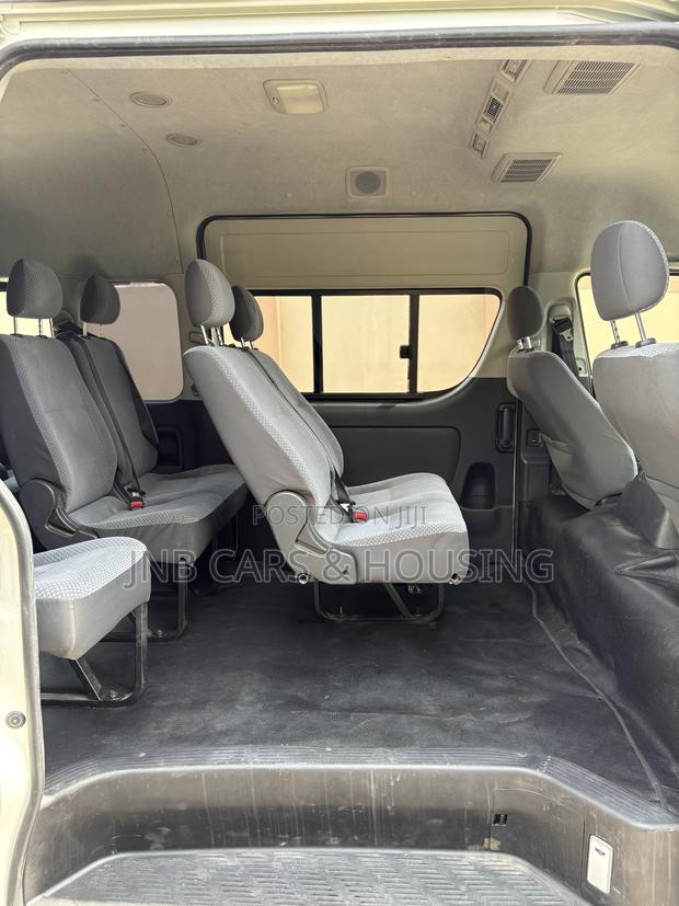 Toyota Grand HiAce 2012 White