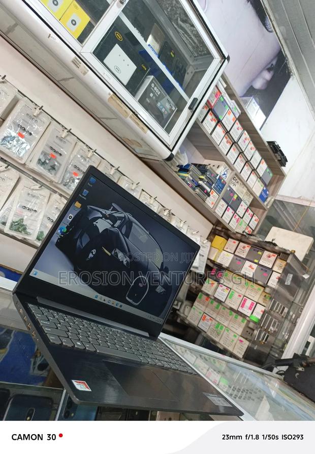 Laptop Lenovo 8GB AMD Ryzen 9 SSD 256GB photo 7