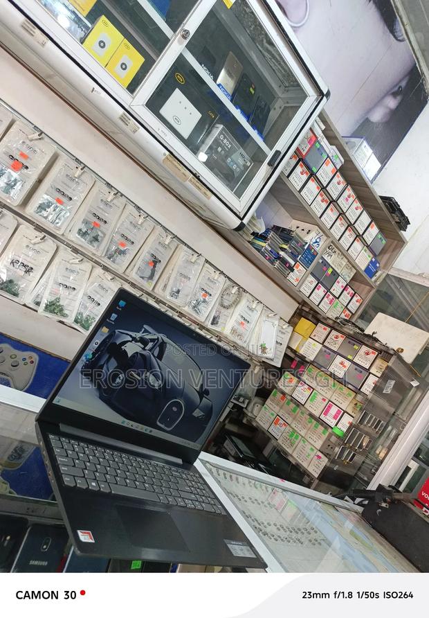 Laptop Lenovo 8GB AMD Ryzen 9 SSD 256GB photo 8