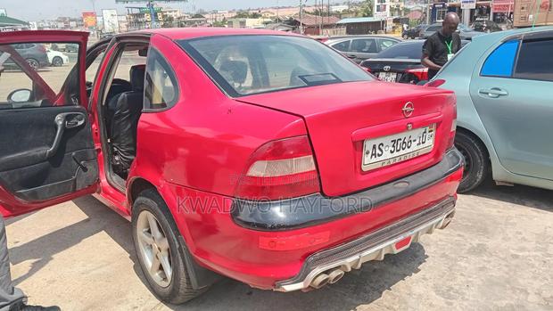 Opel Vectra Break 1.6 2000 Red