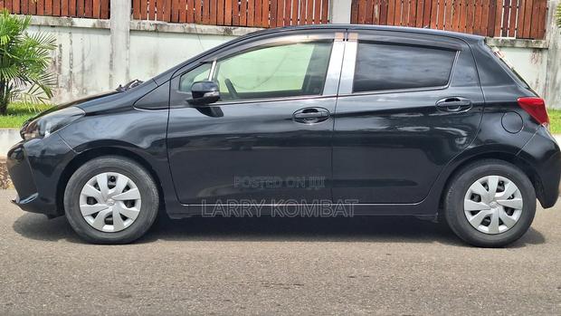 Toyota Vitz 1.3 AWD 5dr 2014 Black