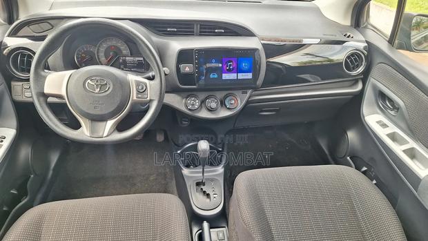 Toyota Vitz 1.3 AWD 5dr 2014 Black