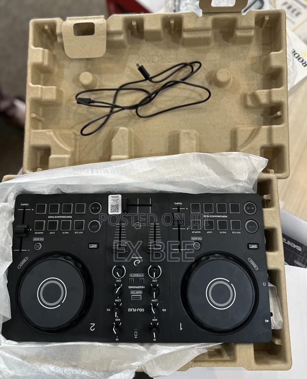 Pioneer DDJ-Flx2 Dj Controller for Rekordbox, Serato Dj Lite, and Djay · Photo 4