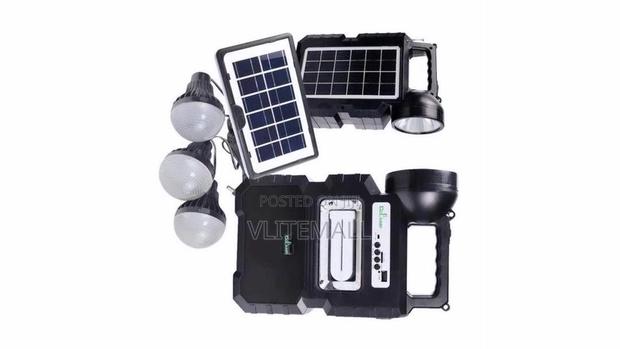 Cclamp Multifunctional Portable Solar System (Cl-810) · Photo 3
