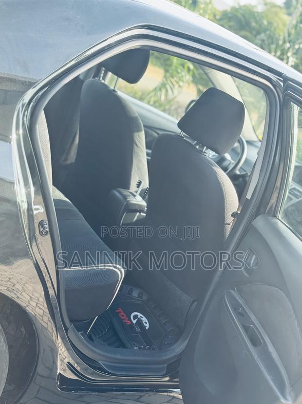 Toyota Yaris 2013 Black