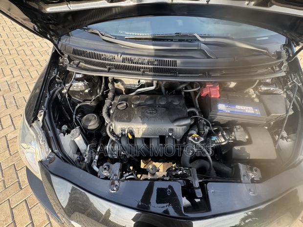 Toyota Yaris 2013 Black