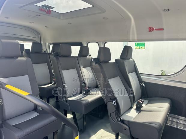 Toyota HiAce 2025 Silver