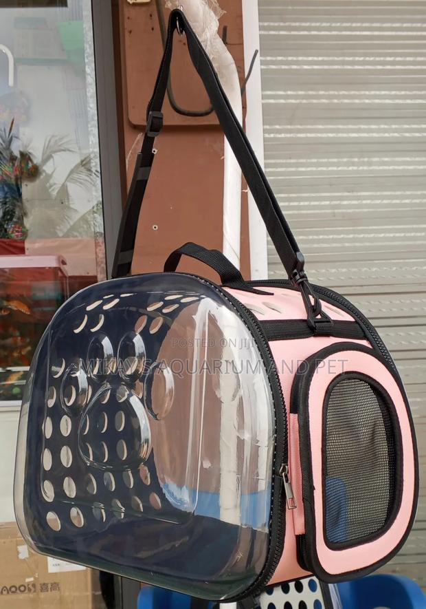 Pet Travelling Carrier · Photo 3