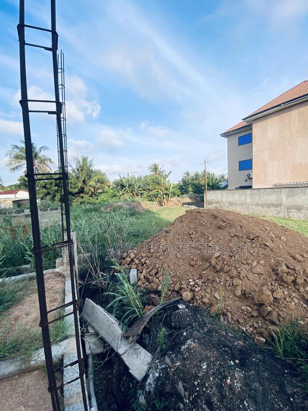 Roadside Half Plot of Land for Sale at Old Barrier Befor West Hills Mal photo 6