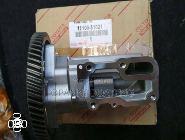Toyota Landcruiser 1vd Oil Pump Original photo 4