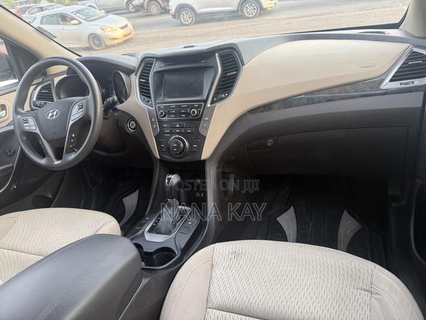 Hyundai Santa Fe SE AWD 2018 Orange