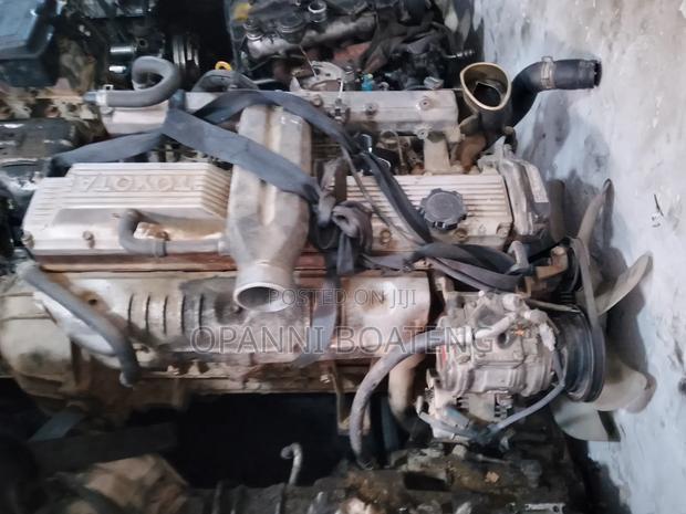 Toyota Landcruiser100 6-Cylinder Engine photo 5
