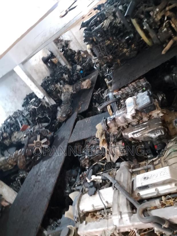 Toyota Landcruiser100 6-Cylinder Engine photo 8