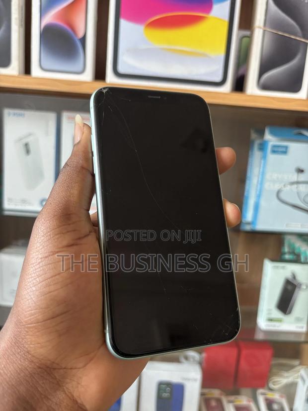 Apple iPhone 11 128 GB Green photo 2