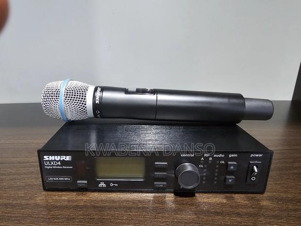 Shure Ulxd4 Beta87a Single Channel Wireless Microphone · Photo 1