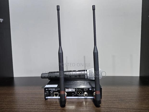 Shure Ulxd4 Beta87a Single Channel Wireless Microphone · Photo 4