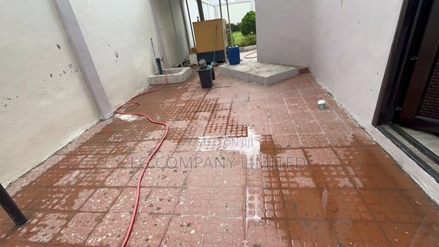 Compound Pressure Washing and Floor Cleaning photo 13