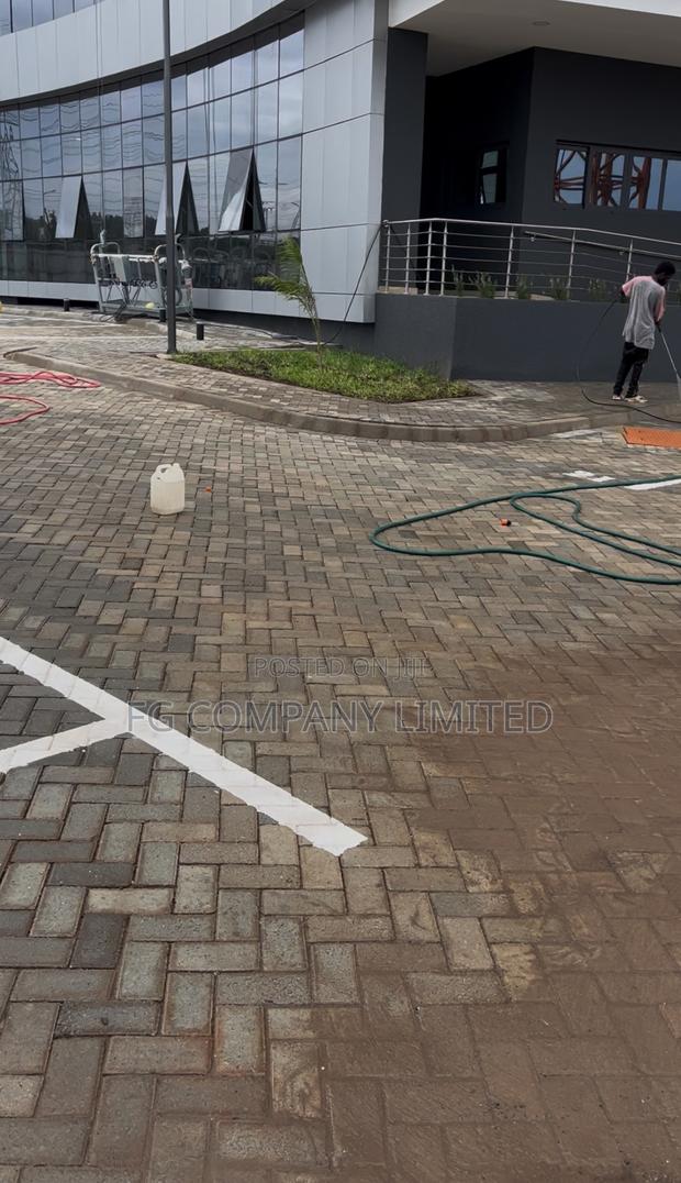 Compound Pressure Washing and Floor Cleaning photo 4